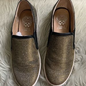 Vince Camuto slip on sneakers- size 6
